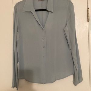 Classic blouse with beautiful sleeve detail